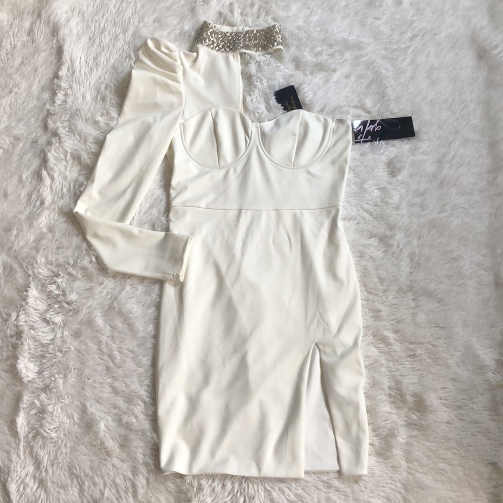Kaylee Kollection NWT white one shoulder bodycon dress with choker stud neck 🔥